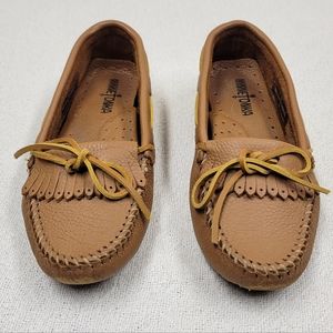 Women's Minnetonka 350 Kilty Moosehide Leather Fringed Driving Moccasins